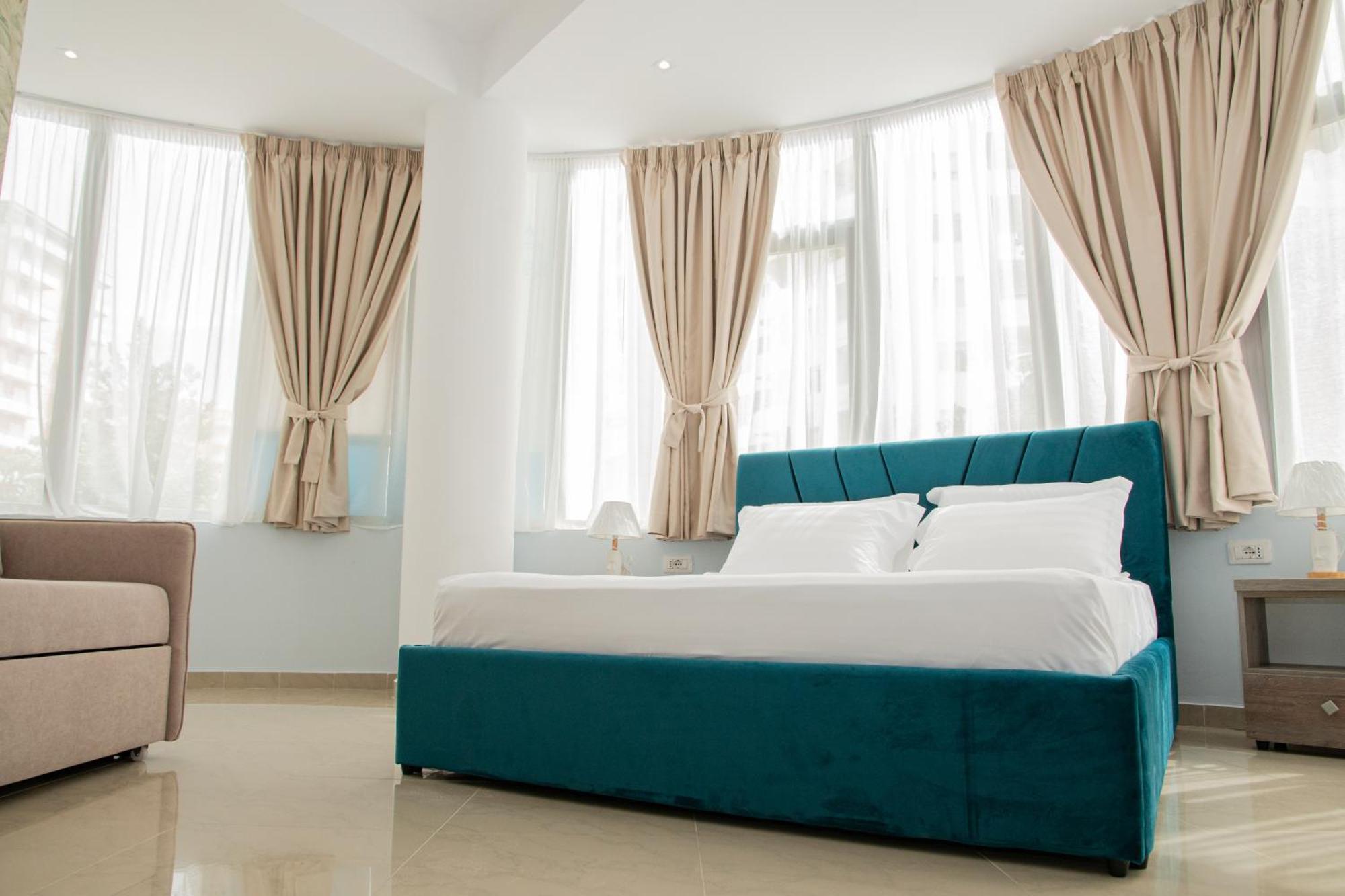 Alv Rent Rooms Вльора Екстер'єр фото